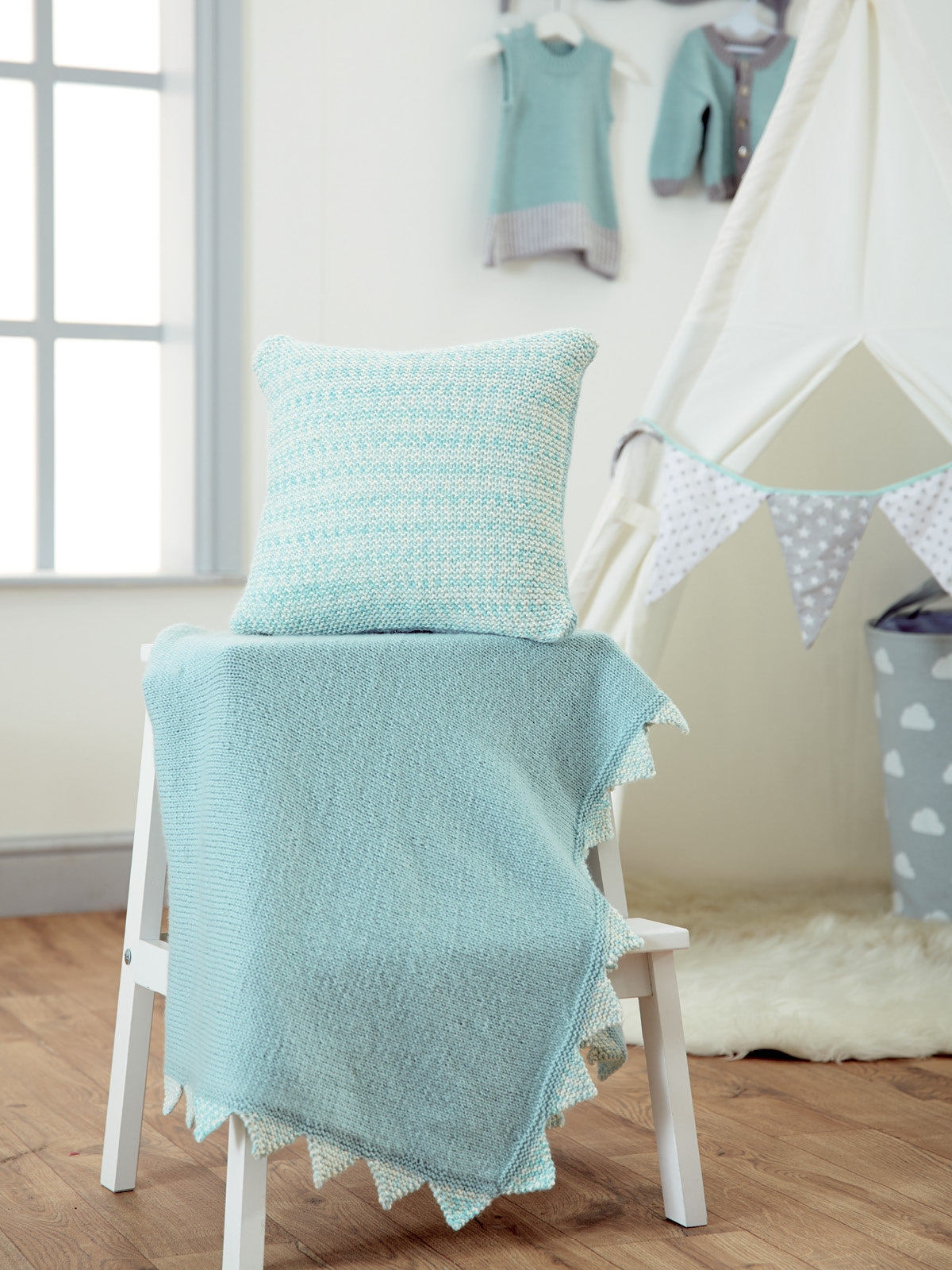WYS Bo Peep DK - Story Book 3 - Pattern Book